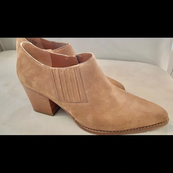 Franco Sarto Leather closed shoes - Picture 7 of 8